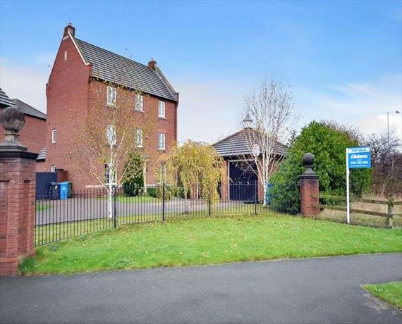 6&nbsp;Bedroom&nbsp;Detached